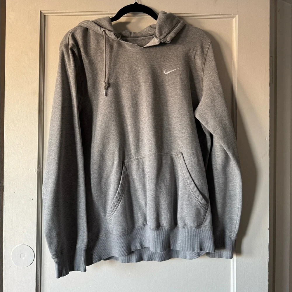 Nike women’s size medium sweatshirt hoodie - Picture 1 of 4